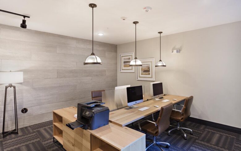 Gallery Image (20 of 31)